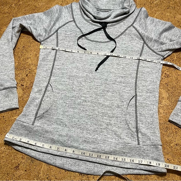 KUHL Lea Pullover NWOT Cowl Longsleeve Top In Ash Sz M - Picture 13 of 15